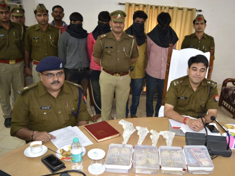 four thieves arrested in mathura by police