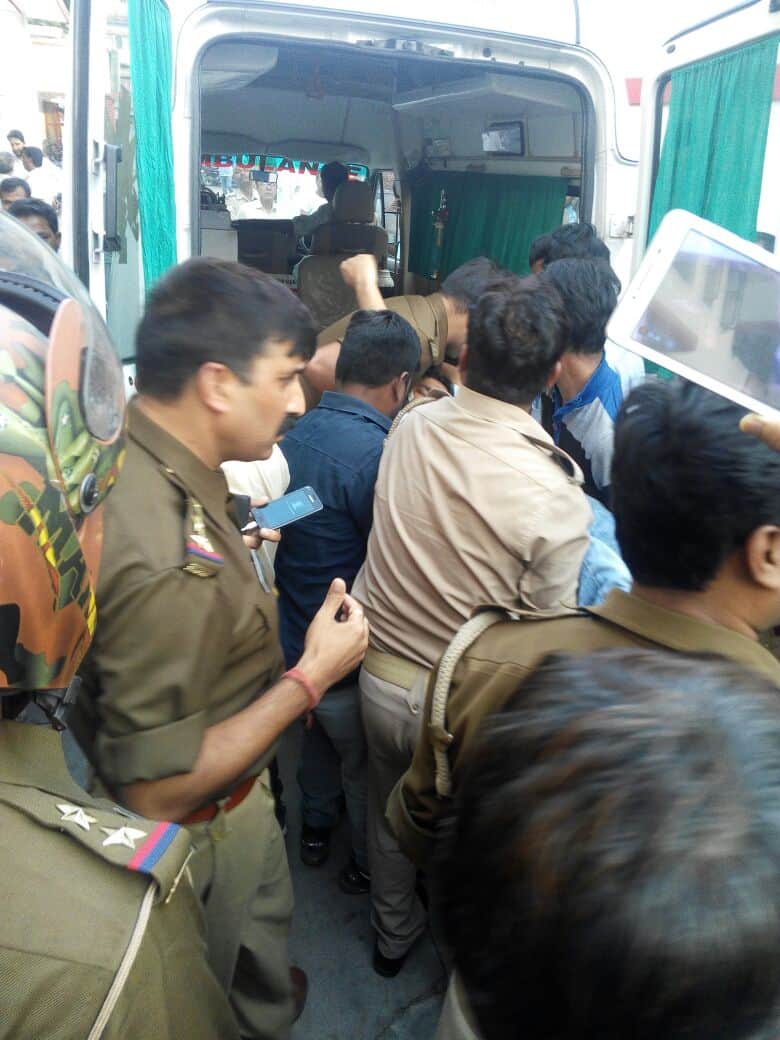 police brutally beats protesters in lucknow