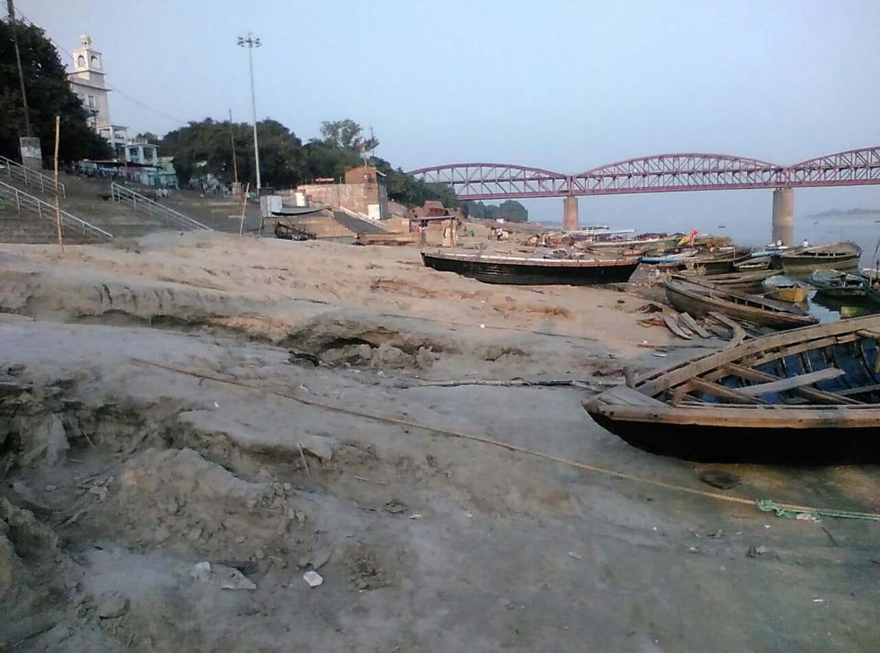 Guards not diverge from the ghats, or made the way