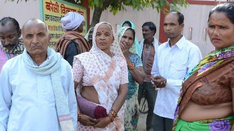 Some bike riders couple crushed to death