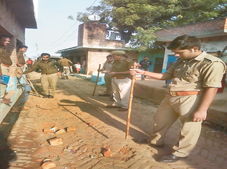 The dispute in court marriage, stoning, 16 injured