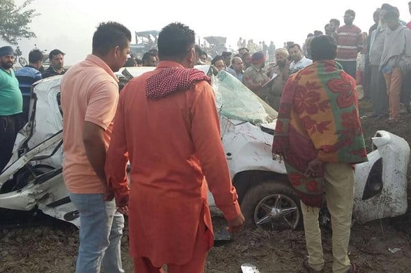 Major train naccident happened at unmanned gate in jalandhar