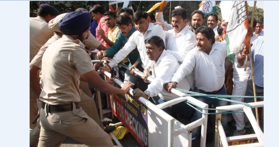 chandigarh congress protest on ex serviceman ramkishan suicide issue