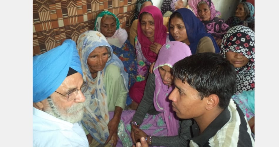 ex-army man ram kishan grewal suicide, questions raised on his funeral 