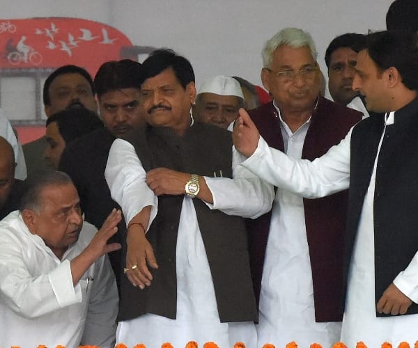 News Express, country and the world's five biggest stories in one click