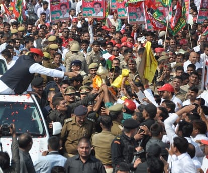 cm akhilesh yadav rath yatra