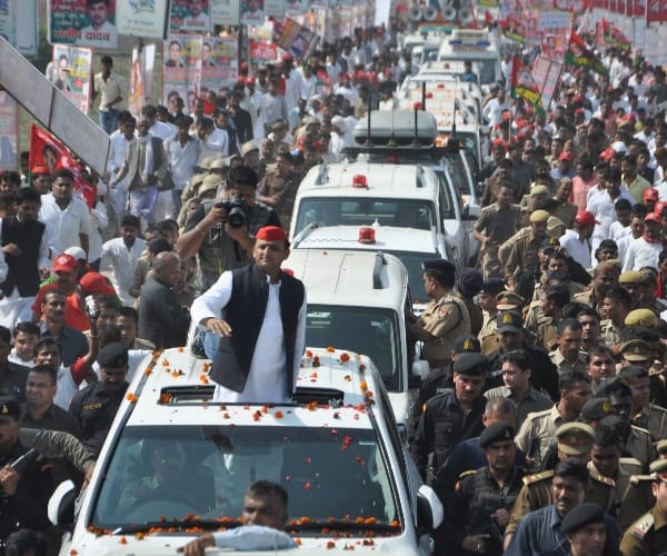 cm akhilesh yadav rath yatra