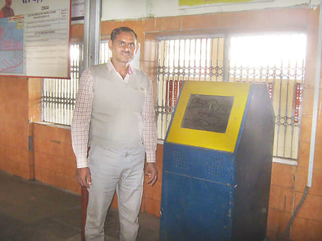 Model railway station facilities missing