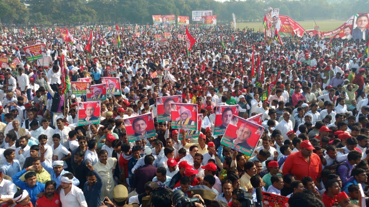 lucknow road jam due to akhilesh rath yatra