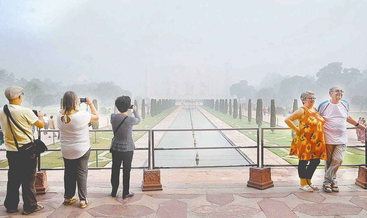 agra pollution level in bad condition 