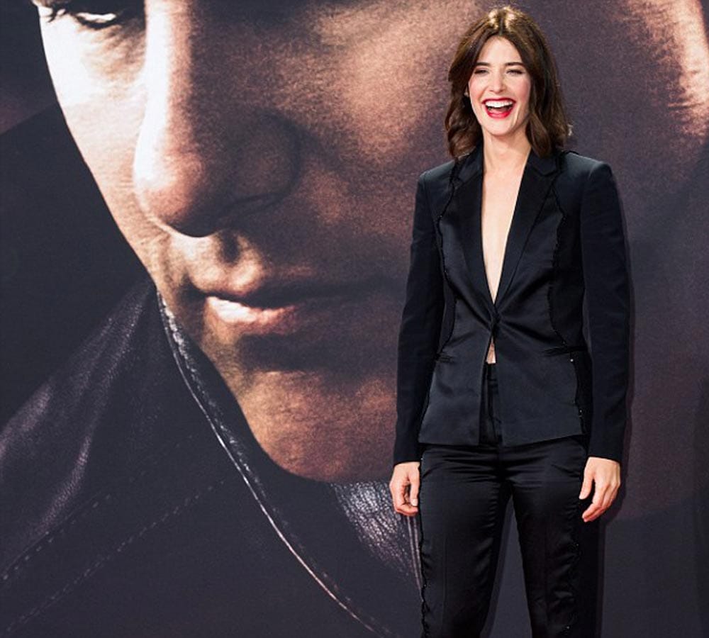 Cobie Smulders goes topless for racy cover shoot