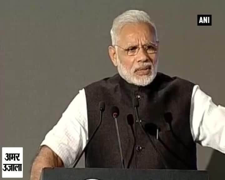 नरेंद्र मोदी