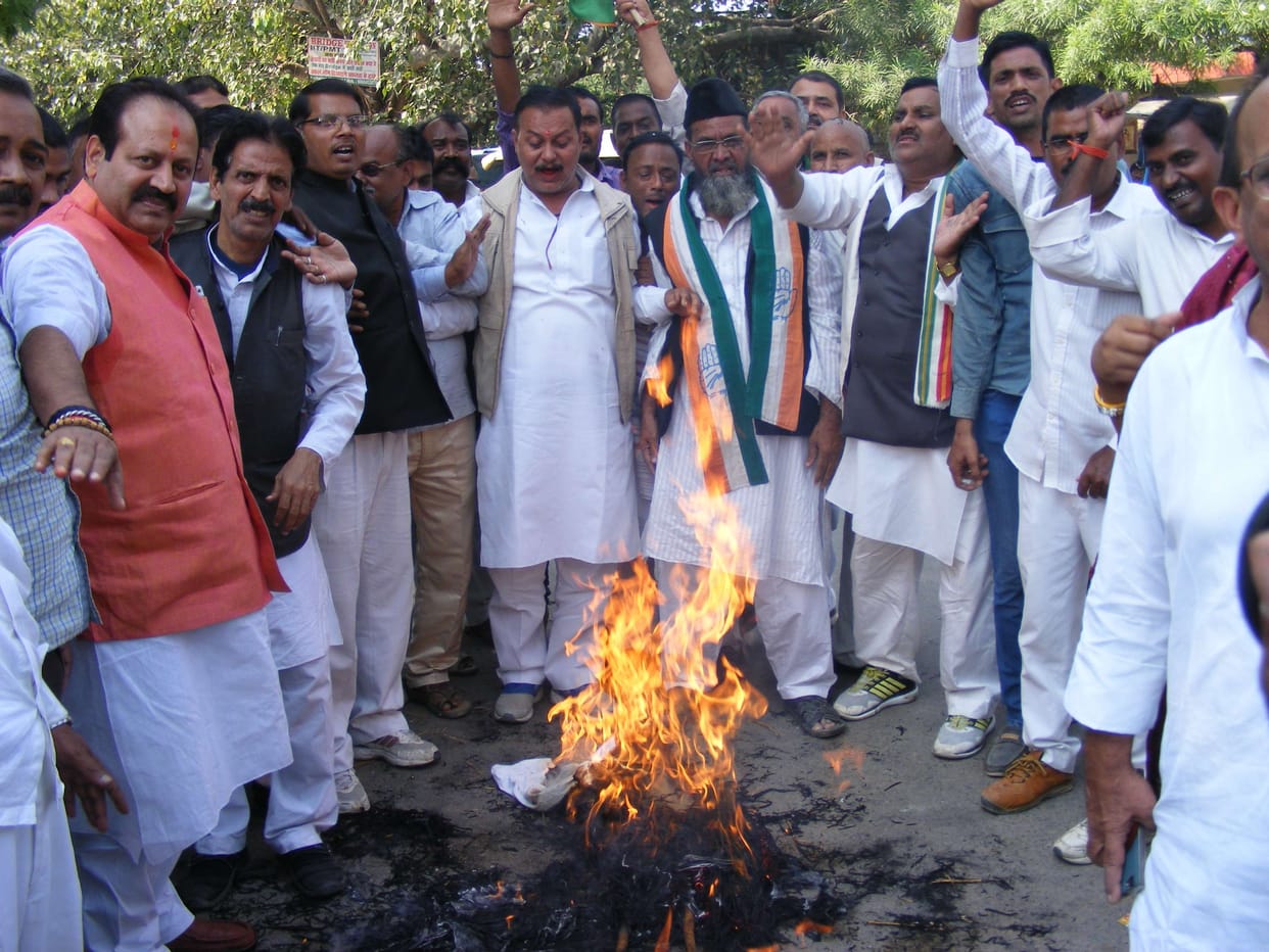 magistral inquiry in Bilaspur lathi charge case