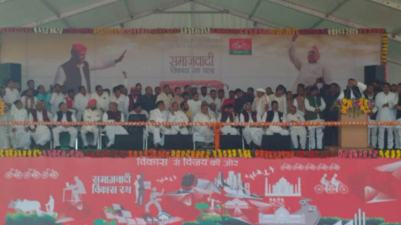 lucknow road jam due to akhilesh rath yatra