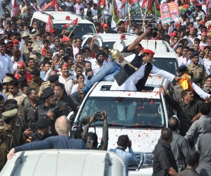 cm akhilesh appriciates arrival of mulayam and shivpal
