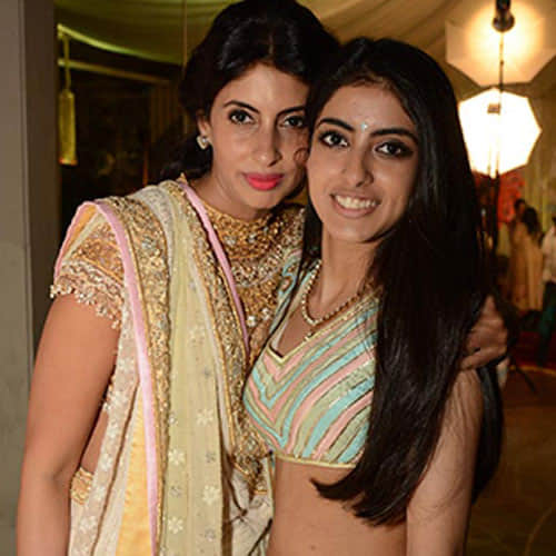 navya naveli celebrates her diwali party with friends