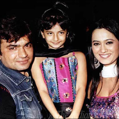 shweta doing photoshoot in the last stage pf her pregnancy