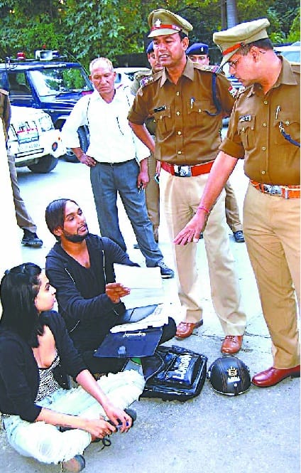  SSP office sit-in protest outside the foreign woman 
