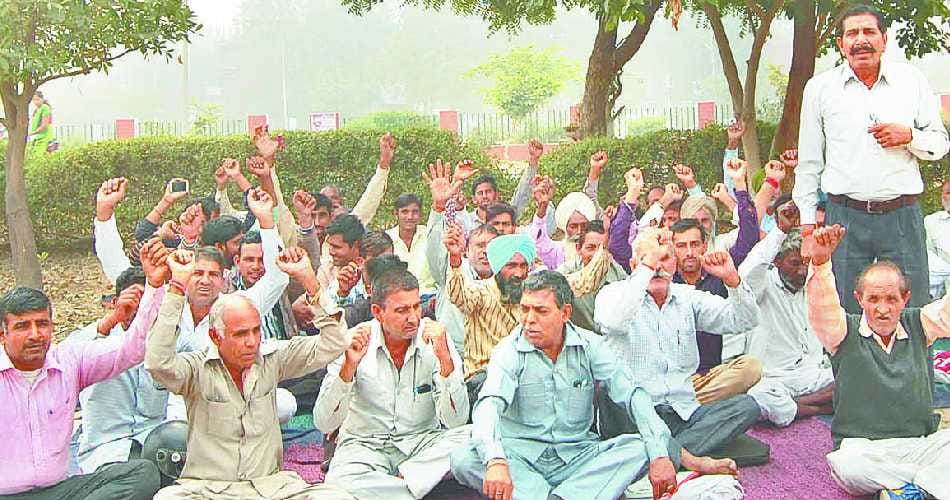 worker, aggitation, notice, demand