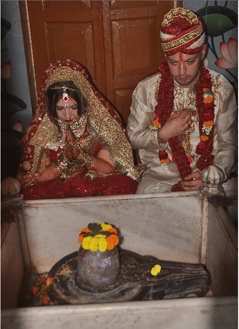 Swedish Couple got married in Varanasi