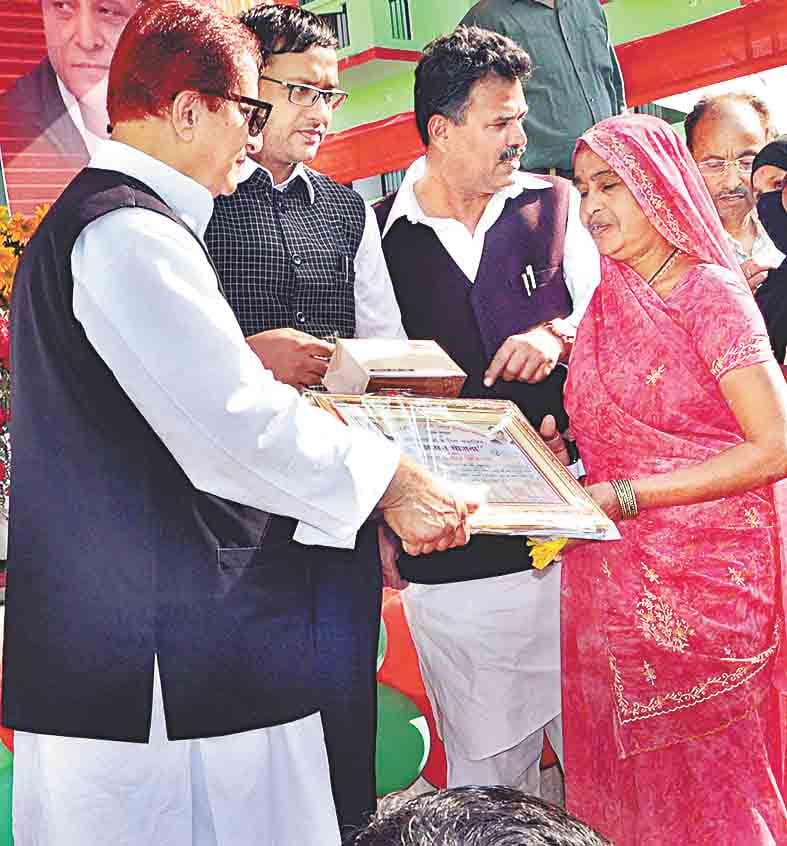 azajm told about bjp