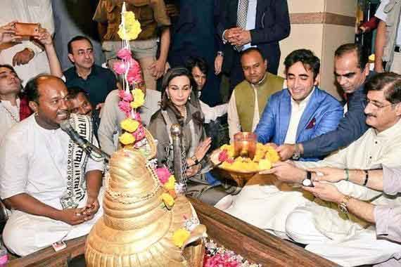 PPP chairman Bilawal celebrates Diwali 