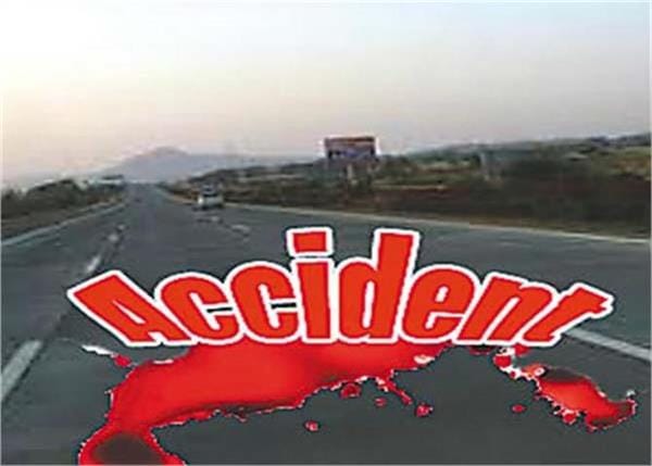 old man died in road accident 