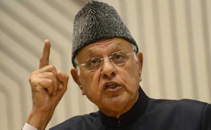 ex chief minister of jammu kashmir targets centre for dishonoring ex service men