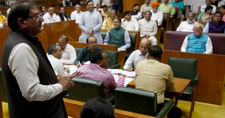 Haryana assembly session, Congress creates ruckus in House