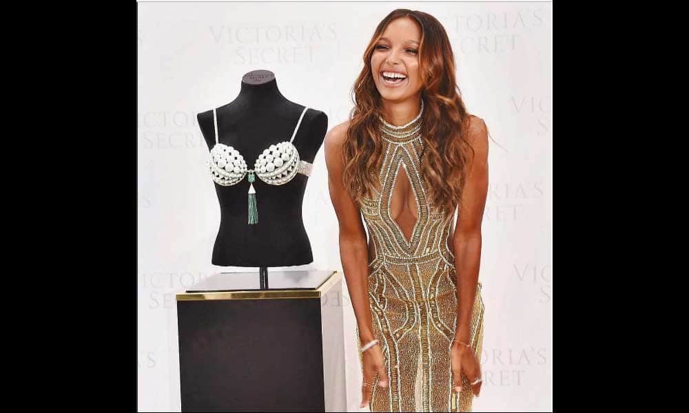 Jasmine Tookes will wear 20 crore bra in Paris fashion week
