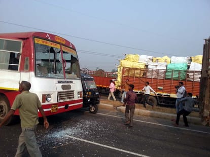 stonepelting after mama bhanja death by truck