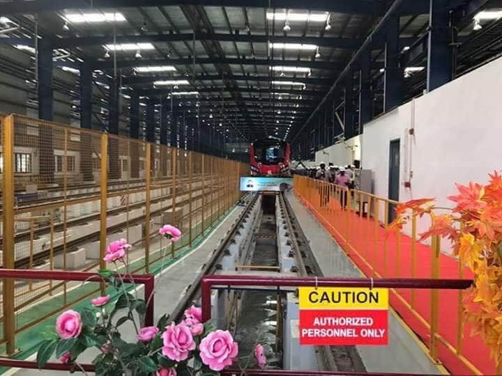 coaches of lucknow metro.