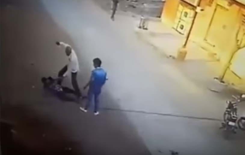 man brutally killed by son and father in Gujarat Jamnagar