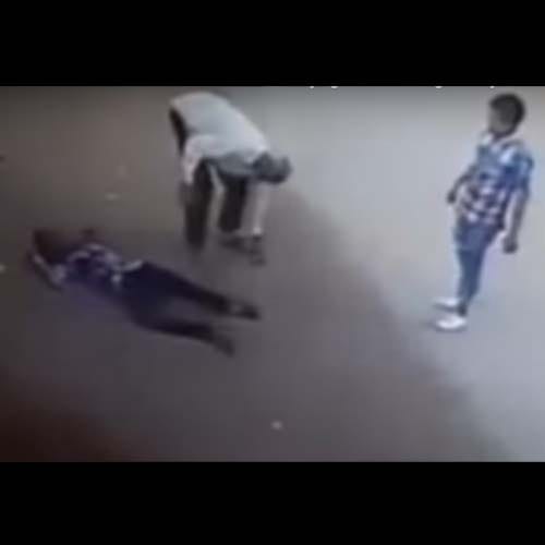 man brutally killed by son and father in Gujarat Jamnagar
