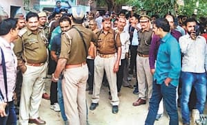 family agrree for last rituals of historyshete after police promise of enquiry