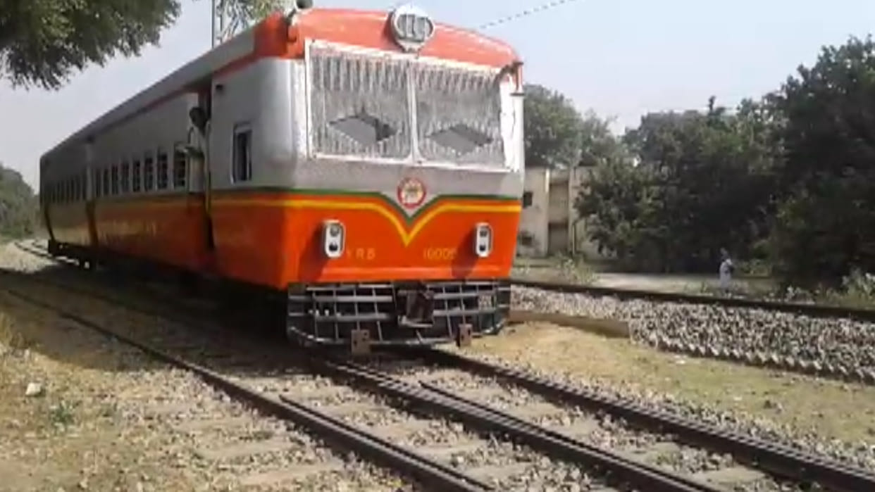 railbus trail in between mathura and vrindavan