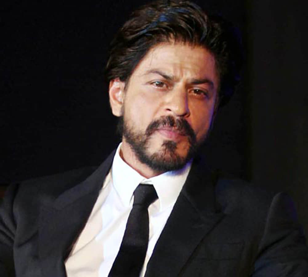 Don't dare to kiss Shah Rukh's daughter he will rip your lips off