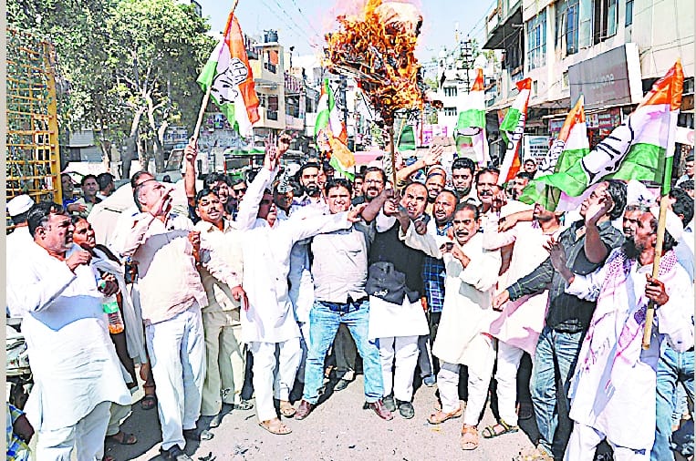 Protesting burned an effigy of the central government