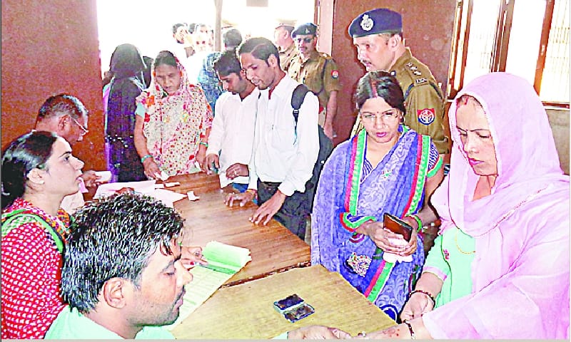 Voters do not show enthusiasm, turnout 48.2 per cent