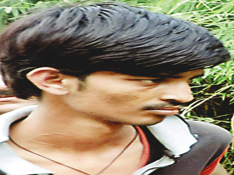 Man caught stealing in broad daylight
