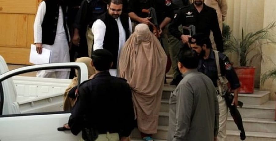 Pakistan to deport National Geographic's green-eyed 'Afghan girl'
