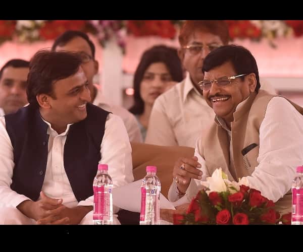  Akhilesh yadav and shivpal yadav in silver jubliee of samajwadi party.