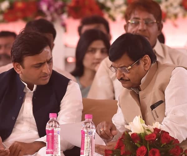  Akhilesh yadav and shivpal yadav in silver jubliee of samajwadi party.