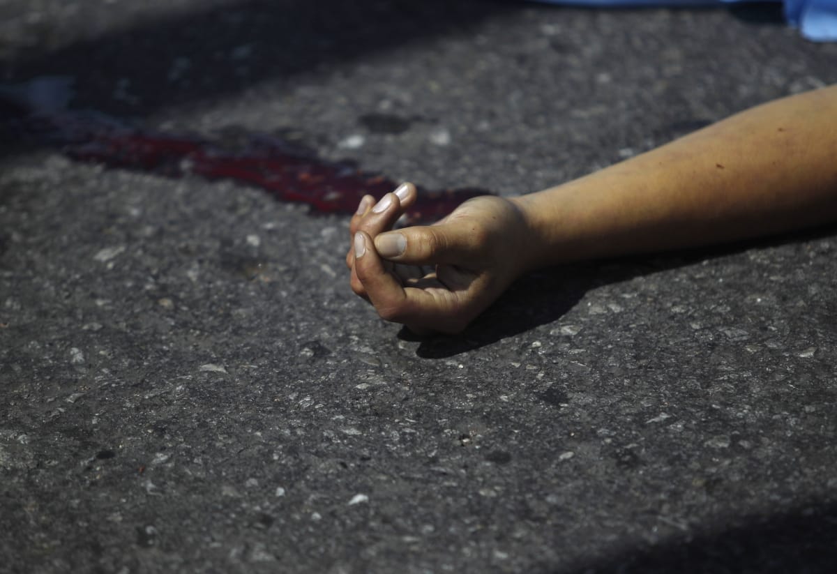 woman murdered throat slit