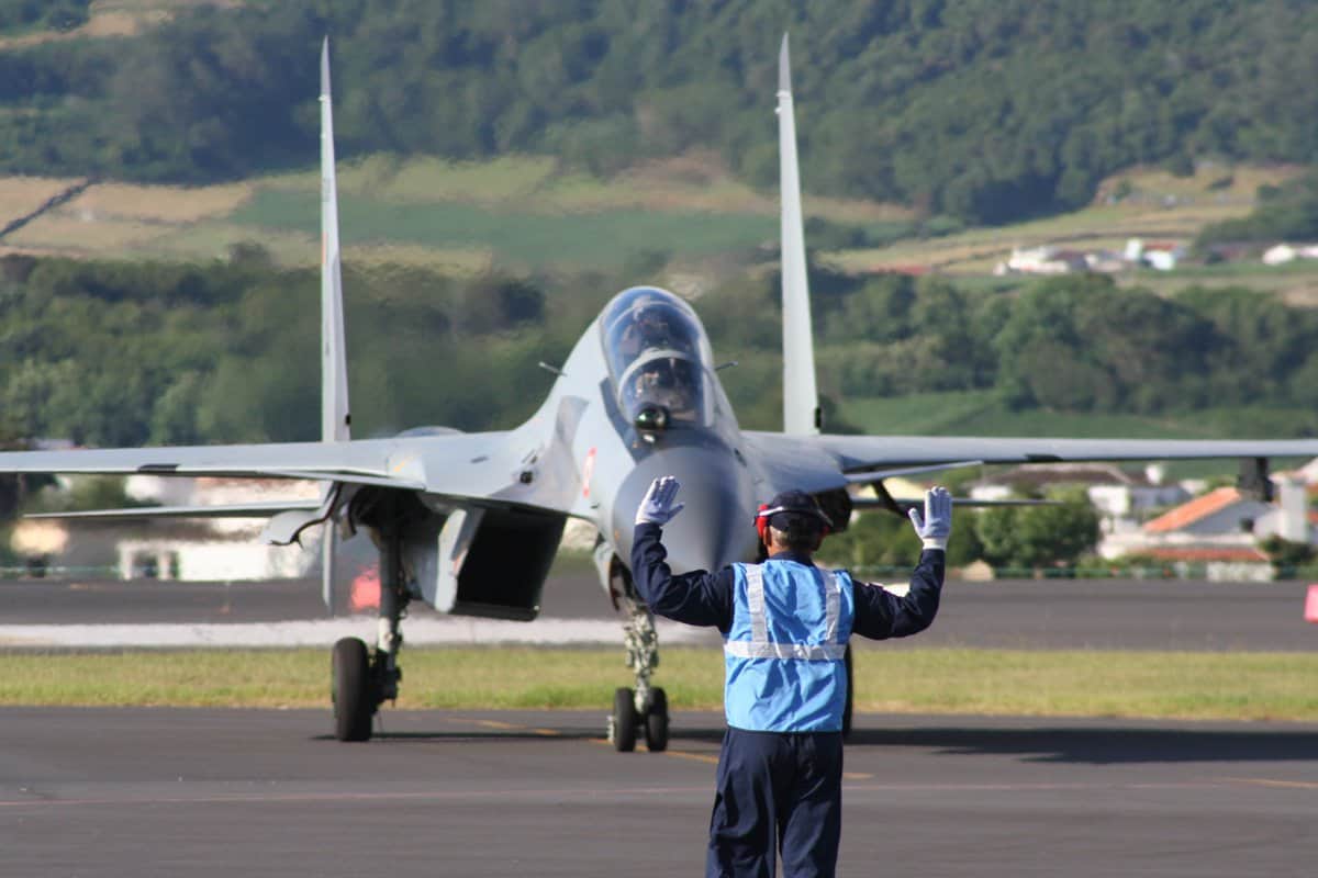 brave daughter of farmer, priyanka beniwal selected indian airforce pilot 