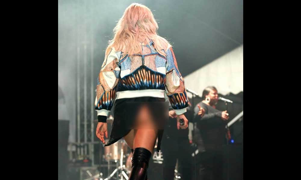 Oops Moment Of Louisa Johnson