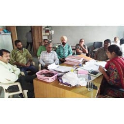 fatehabad,shopkeepers, meet, officers, againest, action, seal shops,   fatehabad,  harayana