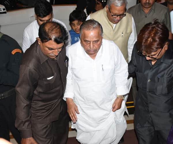  Leaders reaches lucknow to join Samajwadi party silver jubliee.