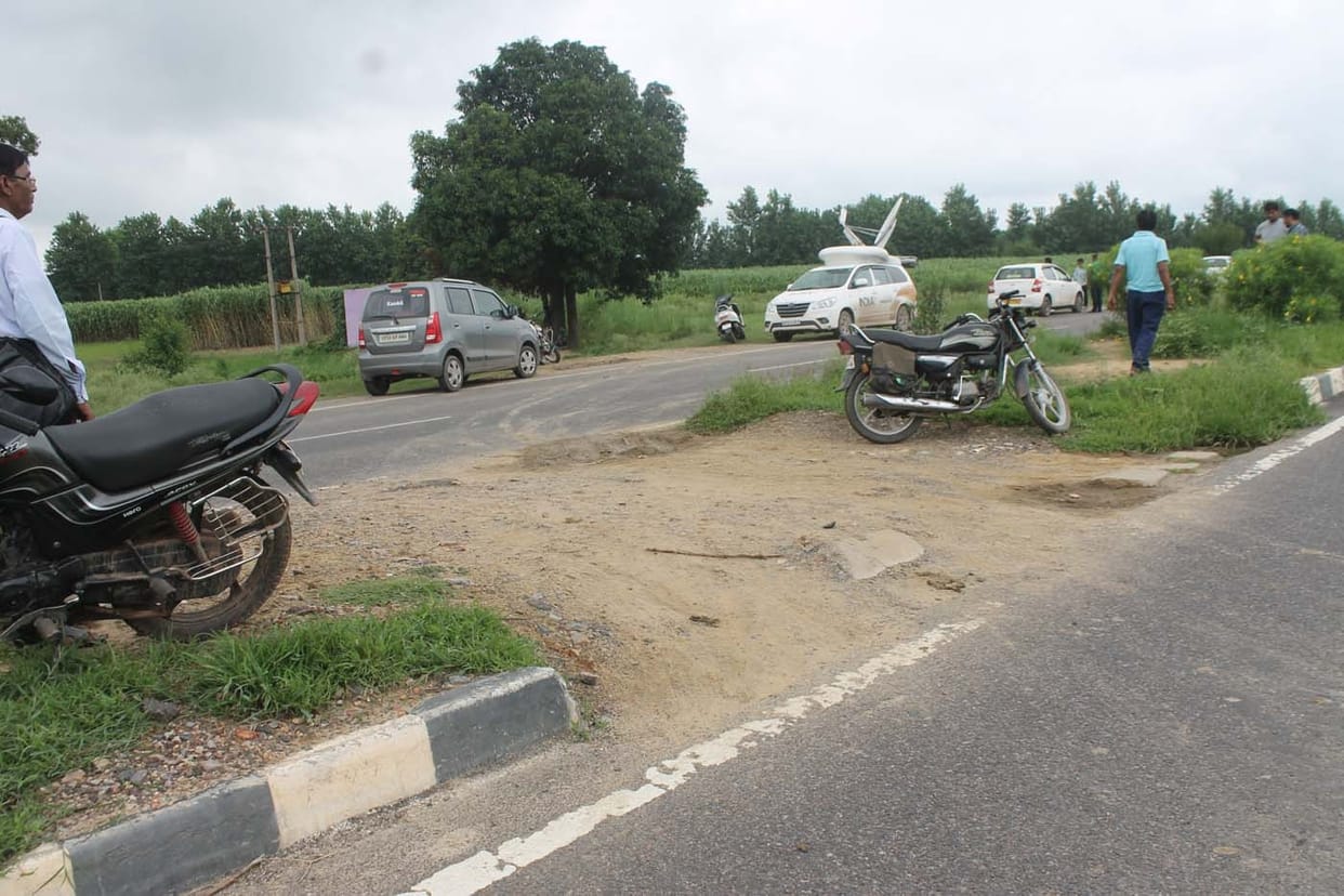 National highways are illegal Cut crash