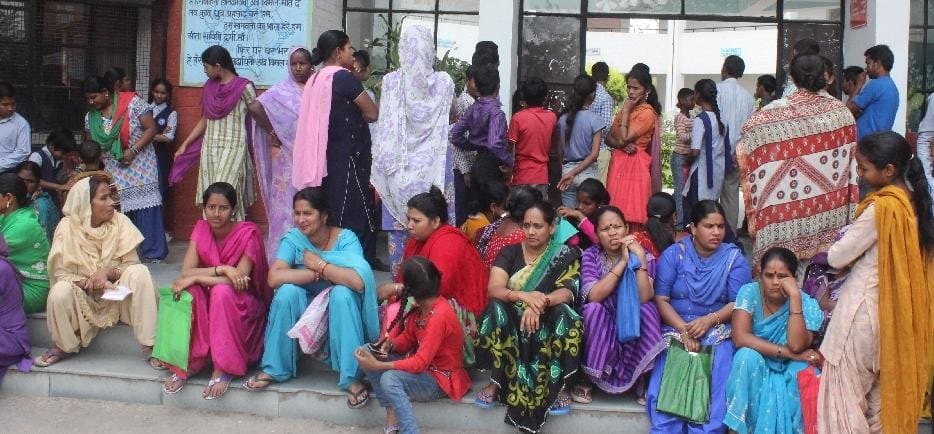 girls requested to chief minister khattar to construct bridge on ghaggar for going to college